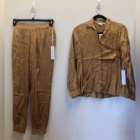 Young Fabulous & Broke Susan Top Jensen Jogger Set in Rabbit